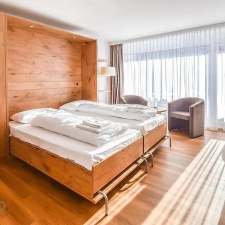 Haus Camillo Appartement-fewo 2-bettwohnung Nr- 17 By Interhome Saas-Fee